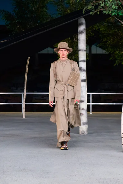 Look 91